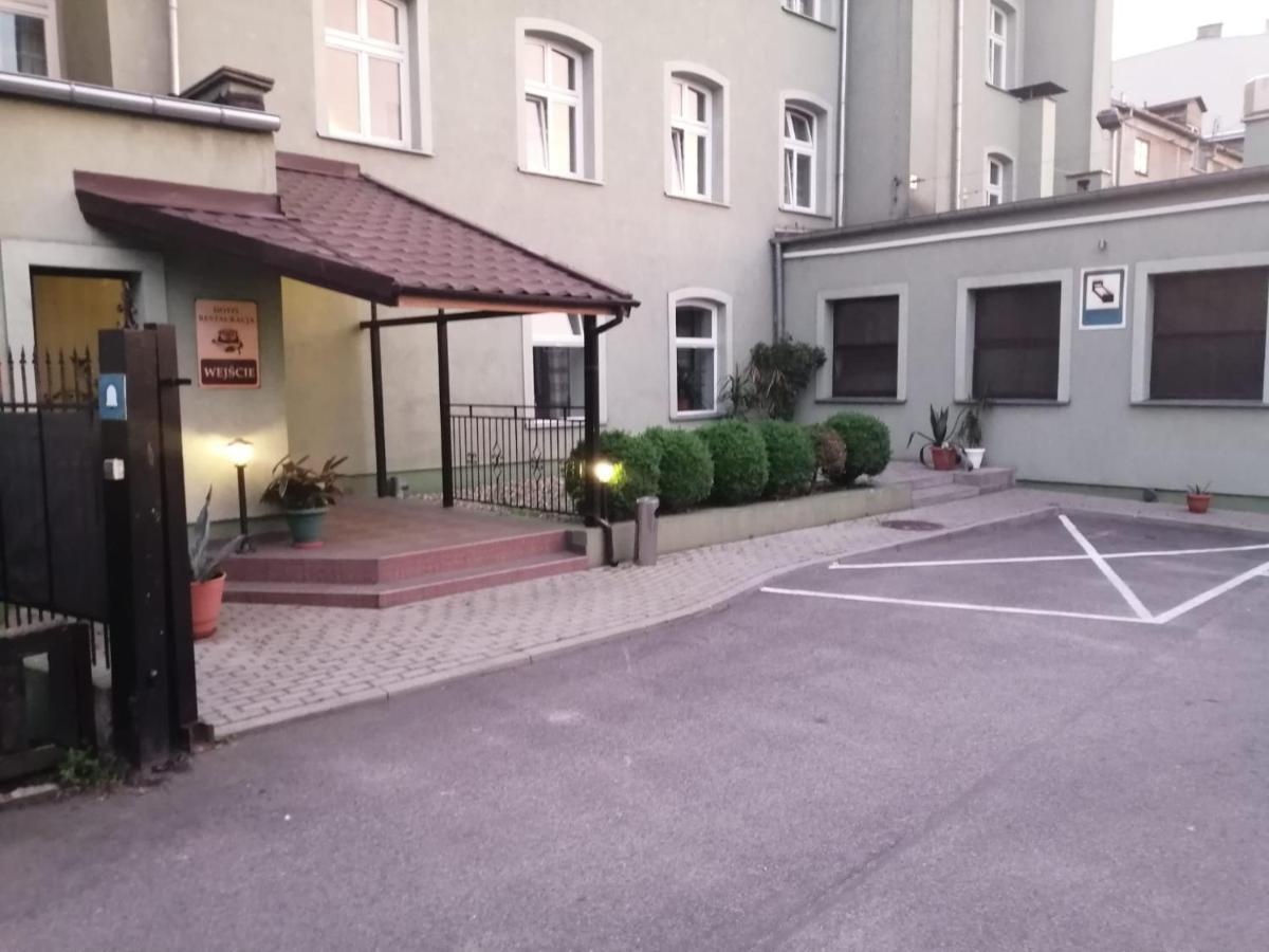 Hotel Sowa Ельблонг Екстер'єр фото